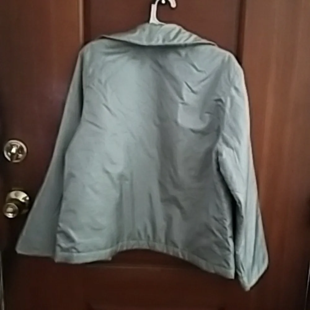 Woman's jacket - Picture 3 of 3